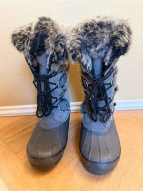 Khombu Gray Faux-Fur Lace-Up Winter Boots